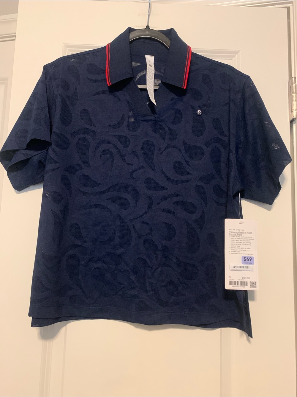 lululemon athletica Paisley Mesh v-neck Polo
Club Blue/Ox Red, Sz S, NWT